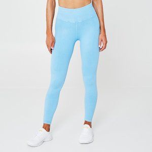 NUX X SOULCYCLE BLUE ONE BY ONE LEGGING